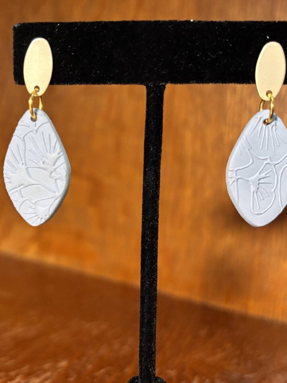 Blue Polymer Clay Ginkgo Leaf Dangle Earrings Gold Tone NWOT